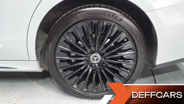Mercedes E-CLASS E300 4MATIC AMG Line Premiere Special купить на сайте DeffCars