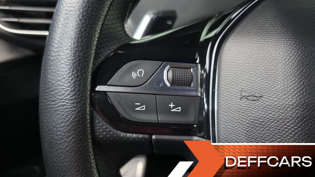 Peugeot 5008 1.2 Pure Tech GT купить на сайте DeffCars