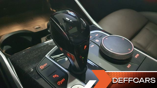 BMW 3-SERIES 320i Luxury купить на сайте DeffCars