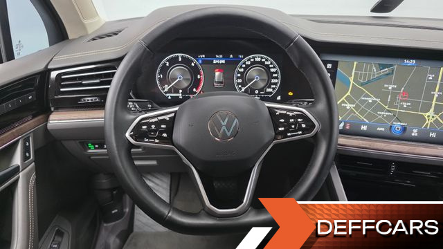 Volkswagen TOUAREG 3.0 TDI Prestige купить на сайте DeffCars