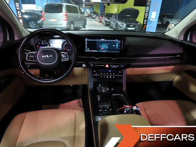 Kia CARNIVAL Diesel 9-Seater Prestige купить на сайте DeffCars
