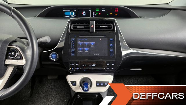 Toyota PRIUS 1.8 купить на сайте DeffCars