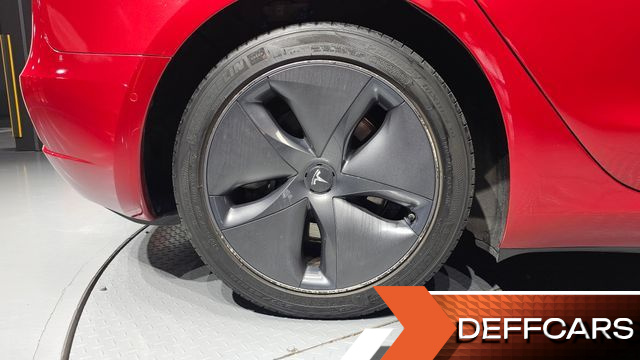 Tesla MODEL 3 Long Range AWD купить на сайте DeffCars
