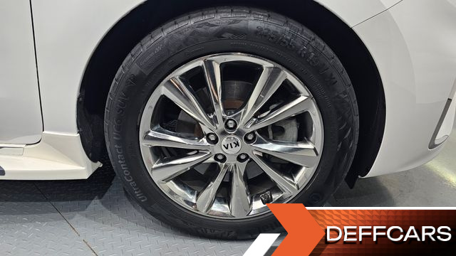 Kia CARNIVAL 9-Seater Noblesse Special купить на сайте DeffCars