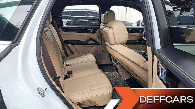 Porsche CAYENNE 3.0 купить на сайте DeffCars