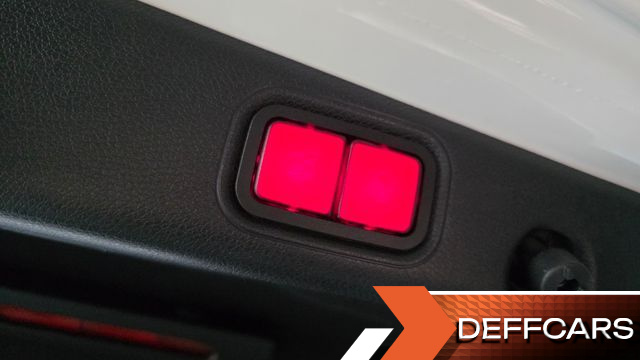 Mercedes E-CLASS E300 Exclusive купить на сайте DeffCars