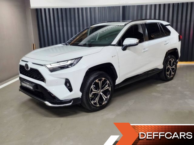 Toyota RAV4 2.5 4WD PHEV XSE купить на сайте DeffCars