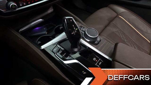 BMW 5-SERIES 530i Luxury купить на сайте DeffCars