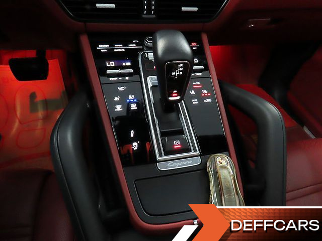 Porsche CAYENNE 3.0 PLATINUM EDITION купить на сайте DeffCars