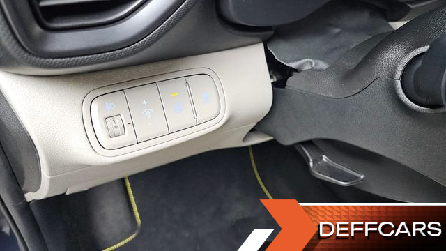 Hyundai VENUE 1.6 Flux купить на сайте DeffCars