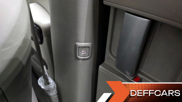 Kia CARNIVAL 9-seater Prestige купить на сайте DeffCars