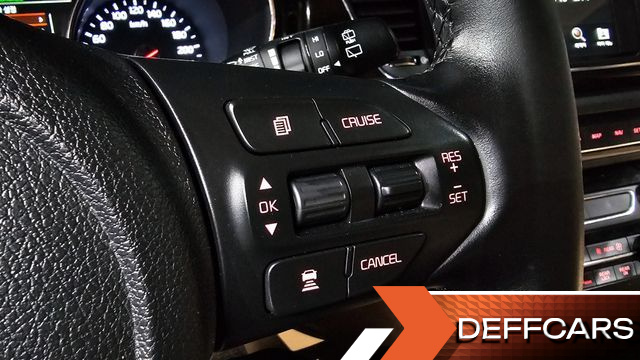Kia CARNIVAL 9-Seater Noblesse Special купить на сайте DeffCars