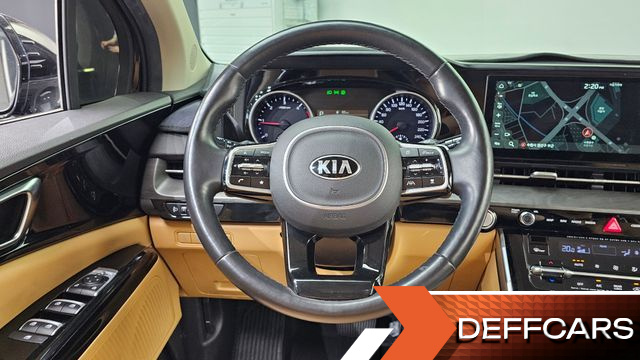 Kia CARNIVAL 7-Seater Noblesse купить на сайте DeffCars