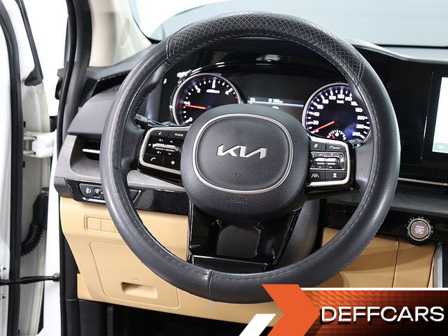 Kia CARNIVAL 9-Seater Prestige купить на сайте DeffCars