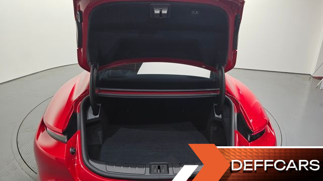 Porsche TAYCAN Base купить на сайте DeffCars