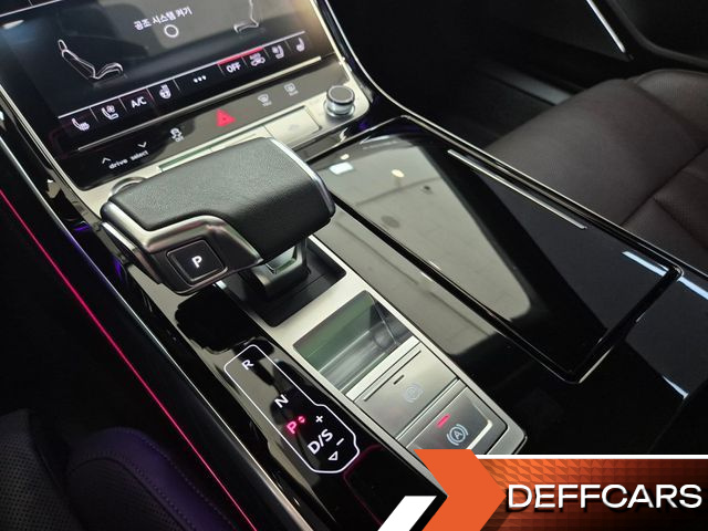Audi A8 55 TFSI Quattro Premium LWB купить на сайте DeffCars