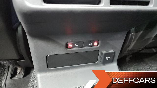 Land Rover RANGE ROVER VELAR 3.0 D300 R-Dynamic SE купить на сайте DeffCars