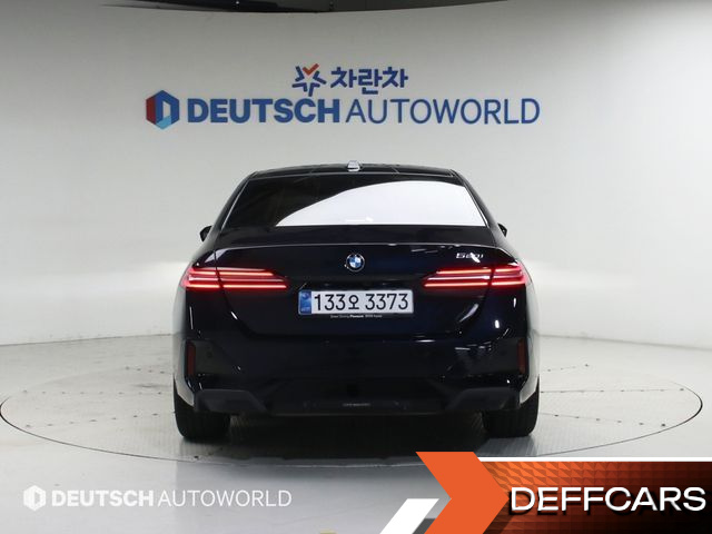 BMW 5-SERIES 520i M Sport купить на сайте DeffCars