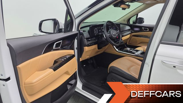 Kia CARNIVAL Gasoline 9-Seater Signature купить на сайте DeffCars