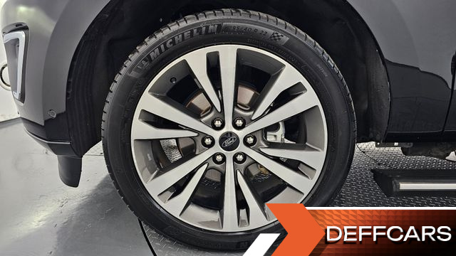 Ford EXPEDITION Platinum 4WD 7Seater купить на сайте DeffCars