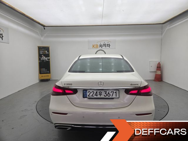 Mercedes E-CLASS E350 4MATIC Avantgarde купить на сайте DeffCars
