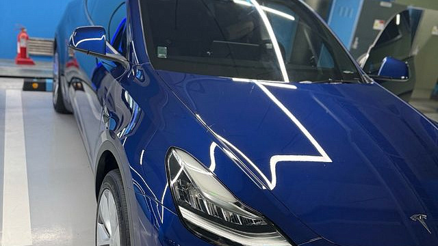 Tesla MODEL Y Standard Range RWD купить на сайте DeffCars