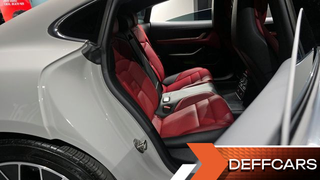 Porsche TAYCAN Base купить на сайте DeffCars