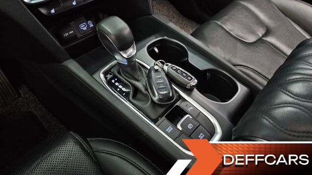 Hyundai SANTAFE Gasoline 2.0T 2WD Exclusive Special купить на сайте DeffCars