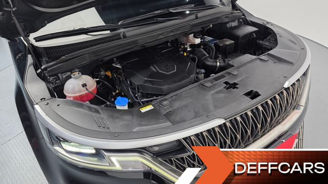 Kia CARNIVAL 9-Seater Prestige купить на сайте DeffCars