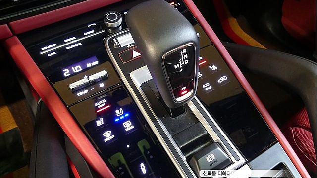 Porsche CAYENNE 3.0 купить на сайте DeffCars