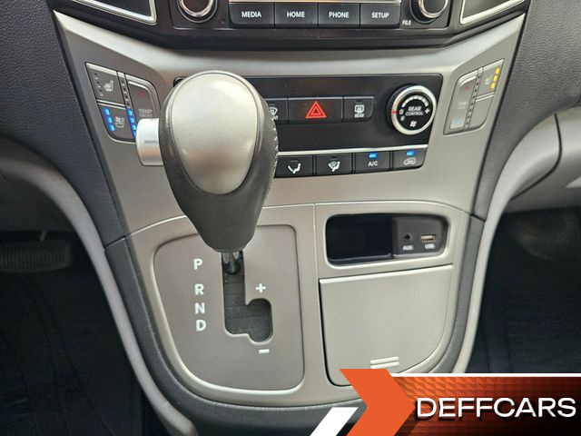 Hyundai STAREX Wagon 12-Seater Modern купить на сайте DeffCars