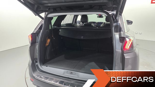 Peugeot 5008 1.2 Pure Tech Allure купить на сайте DeffCars