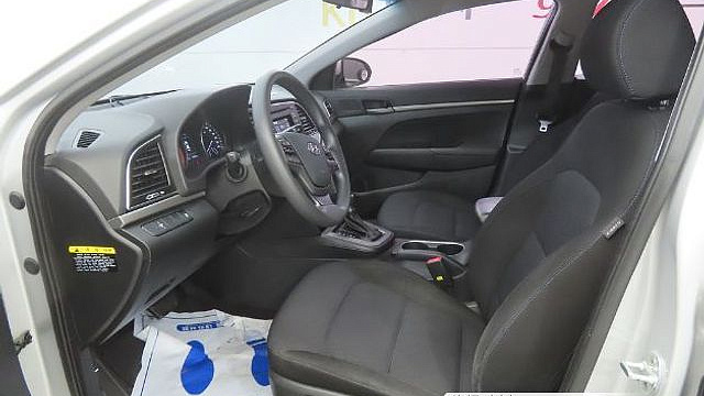 Hyundai AVANTE 1.6 e-VGT Style купить на сайте DeffCars