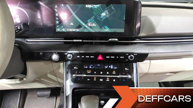 Kia CARNIVAL 9-Seater Prestige купить на сайте DeffCars