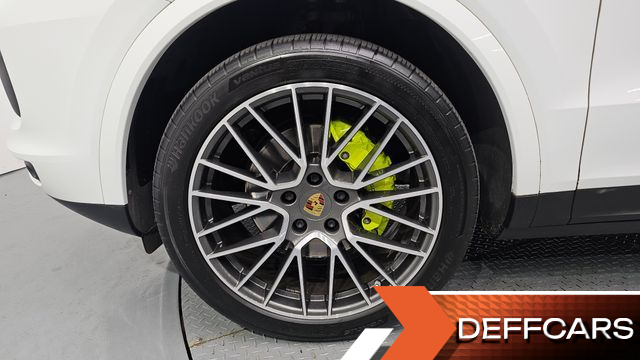 Porsche CAYENNE 3.0 E-Hybrid купить на сайте DeffCars
