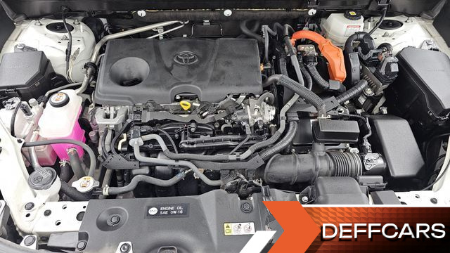 Toyota RAV4 2.5 4WD Hybrid купить на сайте DeffCars