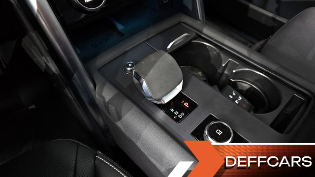 Land Rover DISCOVERY 2.0 P300 SE купить на сайте DeffCars