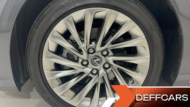 Lexus ES Executive купить на сайте DeffCars