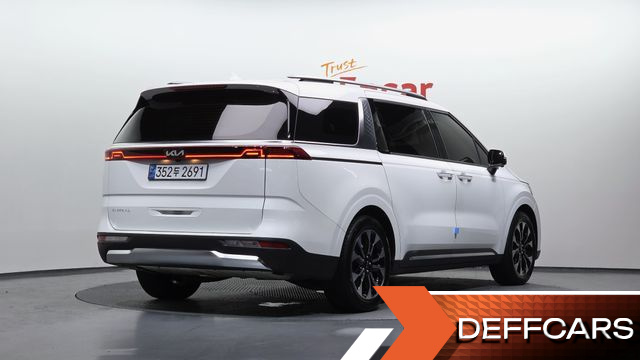 Kia CARNIVAL 9-Seater Noblesse купить на сайте DeffCars