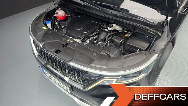 Kia CARNIVAL 9-Seater Prestige купить на сайте DeffCars