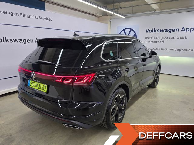 Volkswagen TOUAREG 3.0 TDI Prestige купить на сайте DeffCars