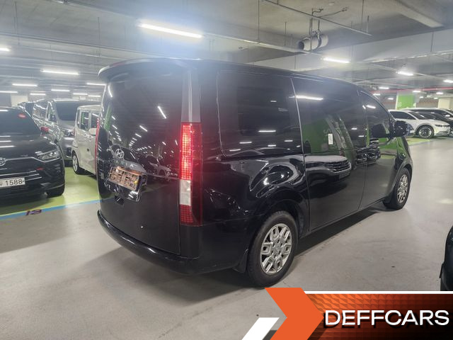 Hyundai STARIA L3.5 Cargo 3-Seater Modern купить на сайте DeffCars