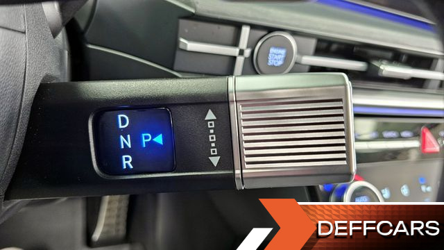 Hyundai SANTAFE Gasoline 2.5T 2WD Prestige Plus купить на сайте DeffCars