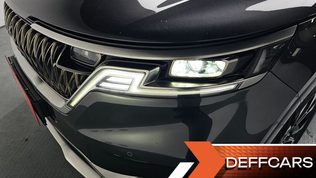 Kia CARNIVAL 9-Seater Signature купить на сайте DeffCars