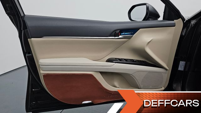 Toyota CAMRY 2.5 купить на сайте DeffCars