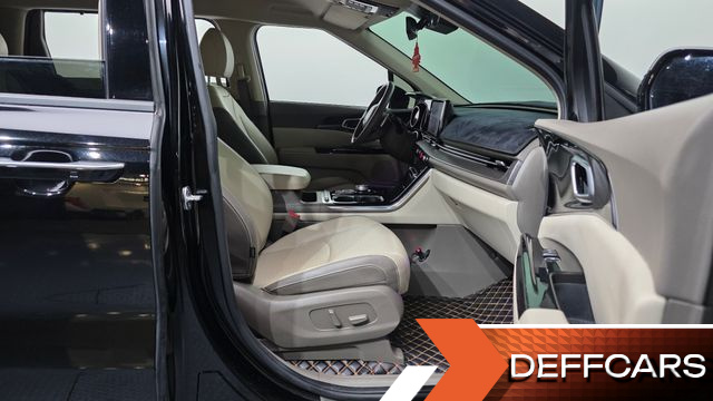 Kia CARNIVAL Gasoline 7-Seater Noblesse купить на сайте DeffCars
