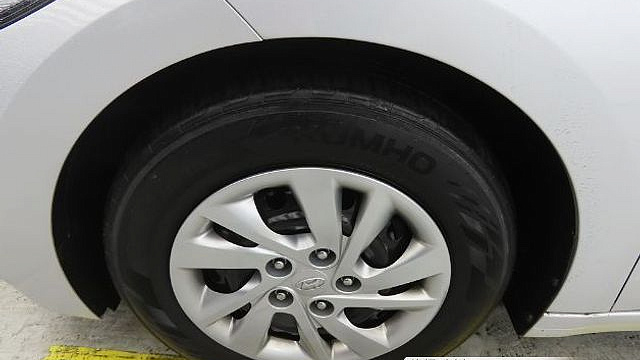 Hyundai AVANTE 1.6 e-VGT Style купить на сайте DeffCars