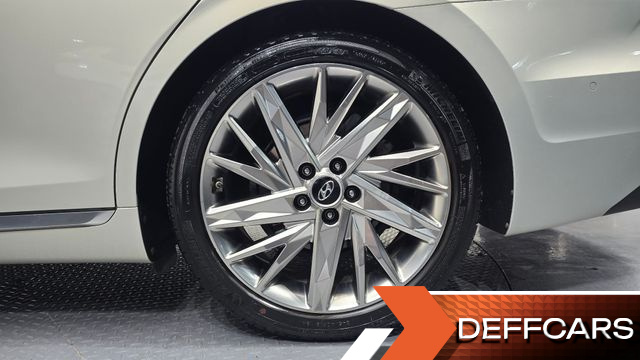 Hyundai GRANDEUR 3.3 Calligraphy купить на сайте DeffCars