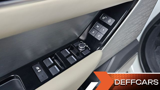 Land Rover RANGE ROVER VELAR 3.0 D300 R-Dynamic HSE купить на сайте DeffCars