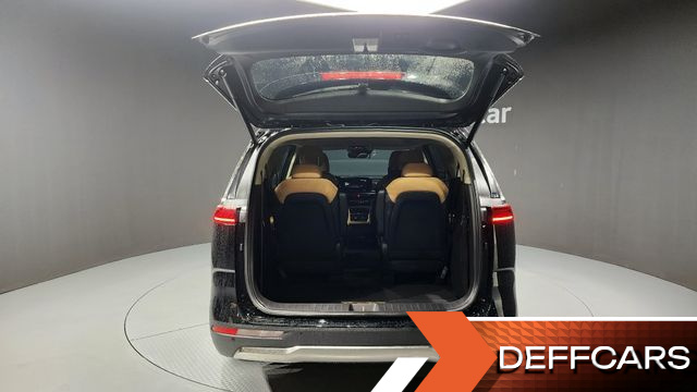Kia CARNIVAL 9-Seater Signature купить на сайте DeffCars